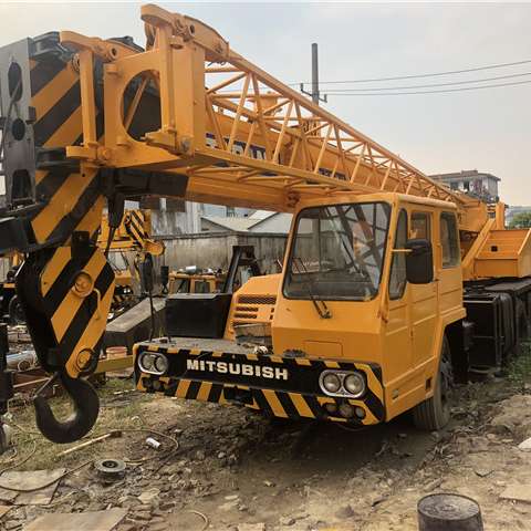 25ton Used Tadano TL250E With 3 Booms Crane Cheap To Export