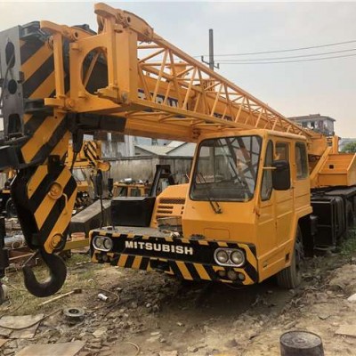 25ton Used Tadano TL250E With 3 Booms Crane Cheap To Export